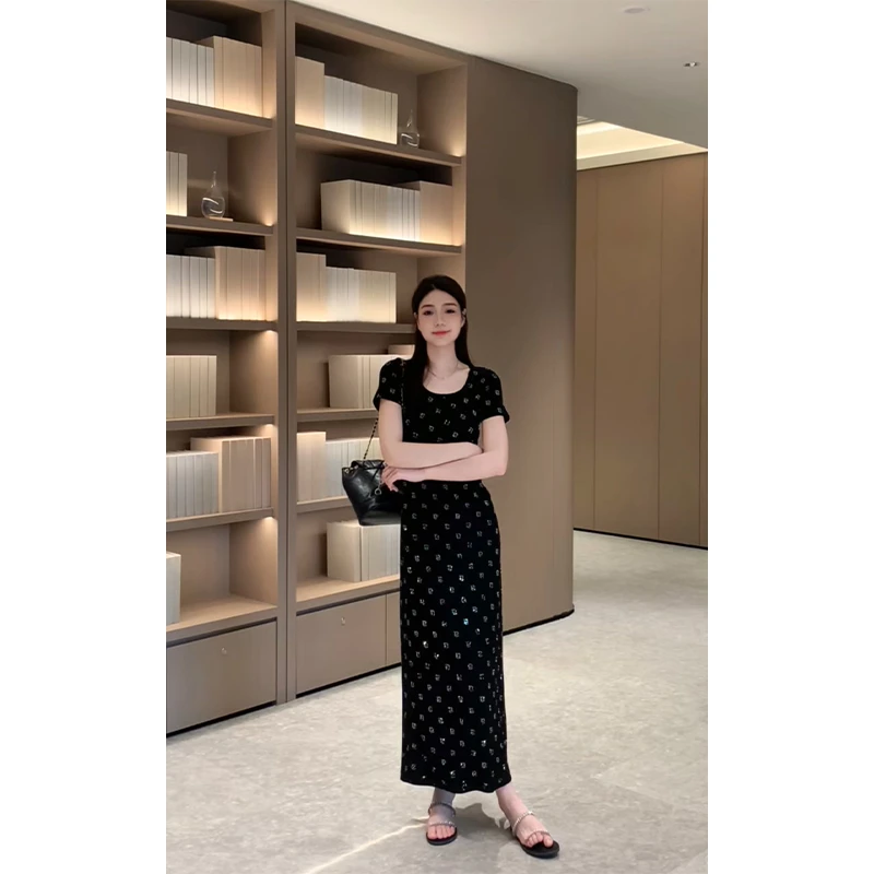 48H星河/加长纯欲钻钻收腰短袖显瘦开叉包臀连衣裙女 SU201