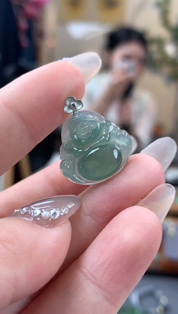 【闪购商品】翡翠吊坠(不含链)18K金镶嵌佛公