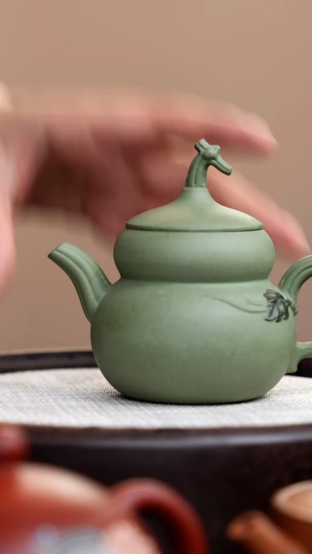 茶壶紫砂豆青砂葫芦壶绿叶子004