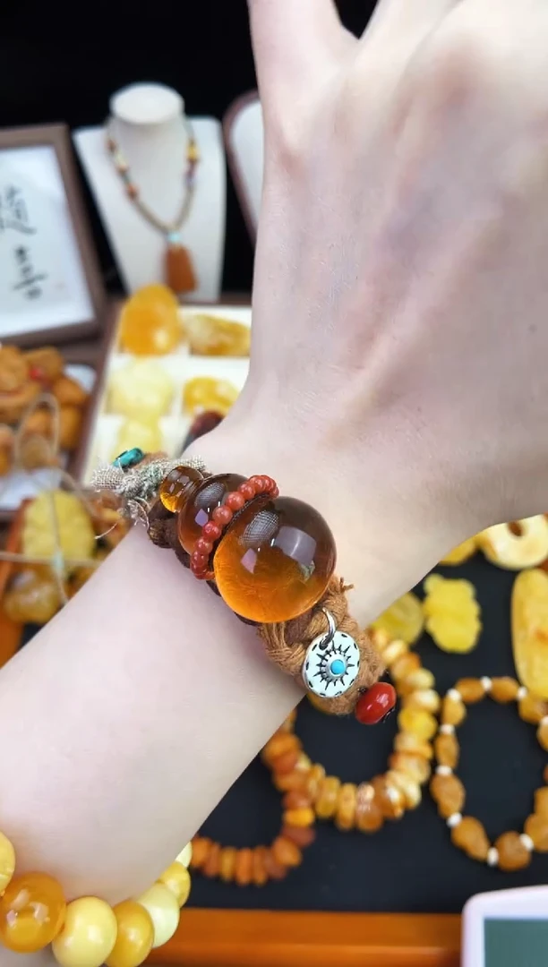 琥珀未镶嵌珠宝奇石柒月