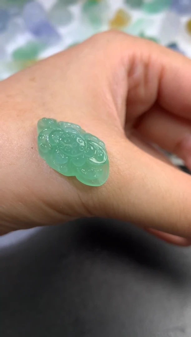 未镶嵌定制翡翠毛货