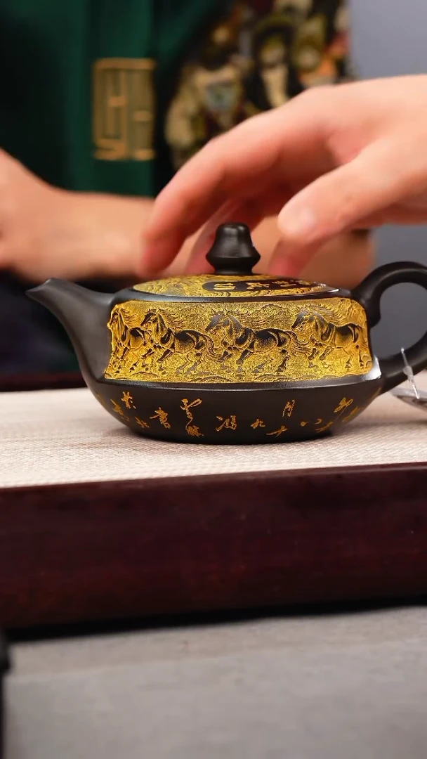 茶壶紫砂石黄 一帆风顺 描金