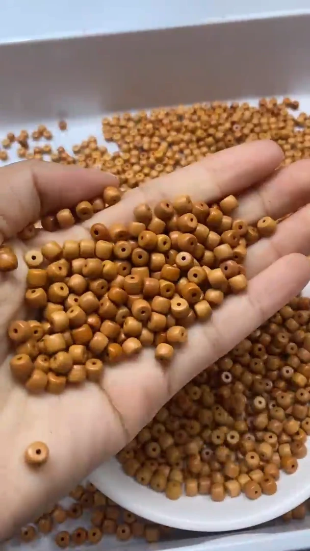 檀香木散珠W1777-橄榄核老型5*4mm*15颗