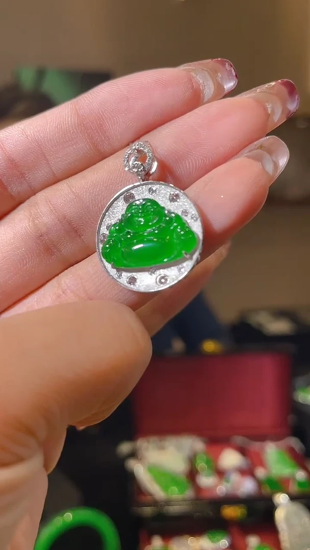 【闪购商品】翡翠吊坠(不含链)18K金镶嵌天然翡翠A货