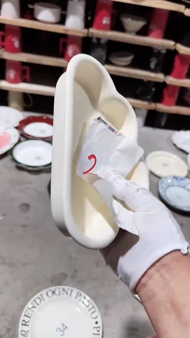 碗2个盘子 微瑕凑满20元包邮