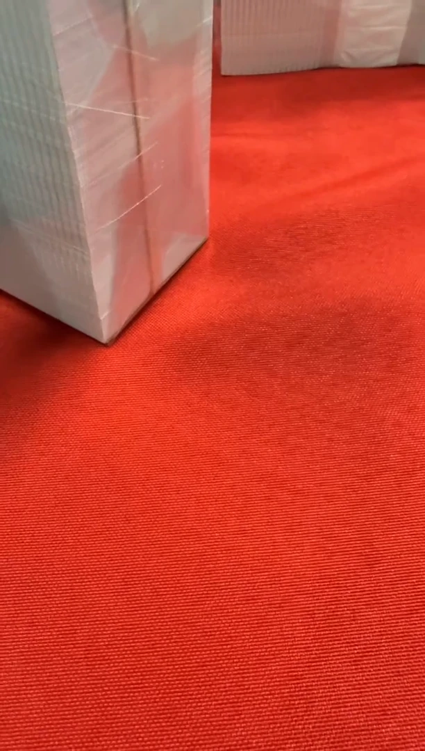 整刀百张连号 中国红 05无47