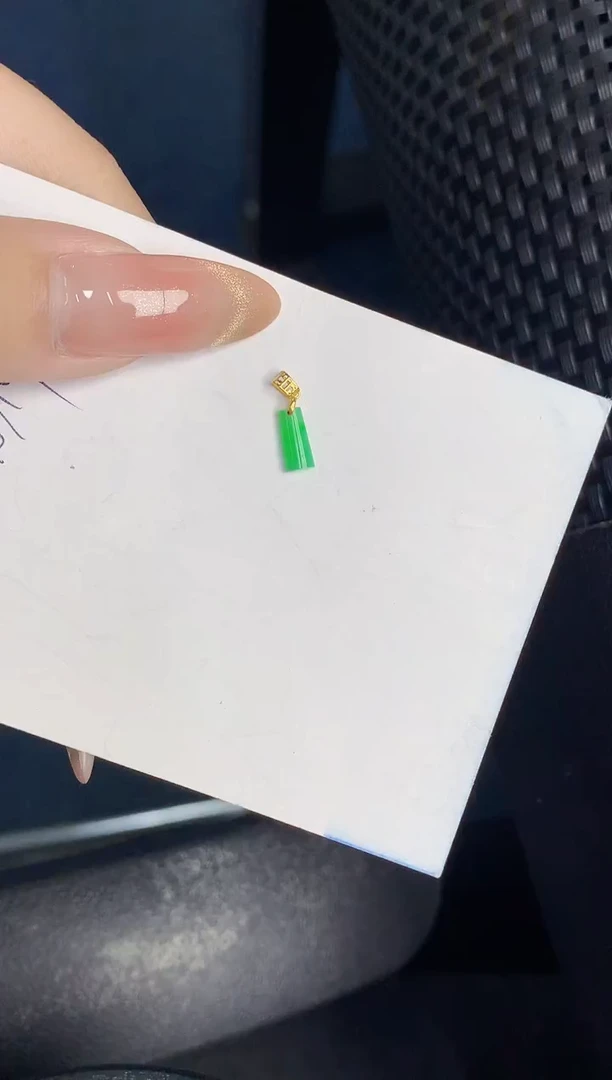 【闪购商品】翡翠颈饰18K金镶嵌000000000