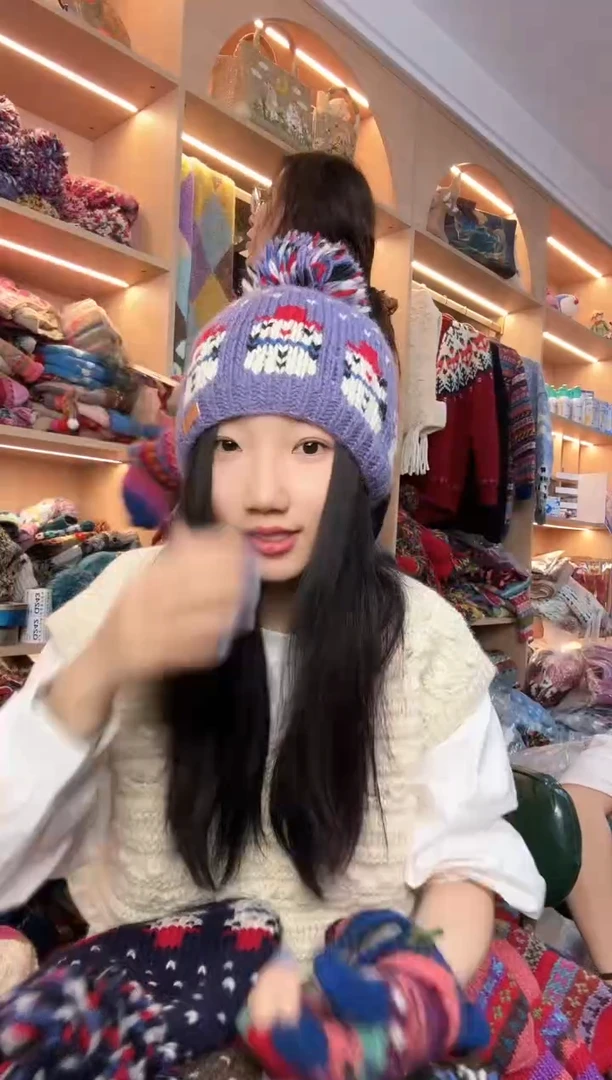 绵羊毛美利奴紫色雪人单球帽