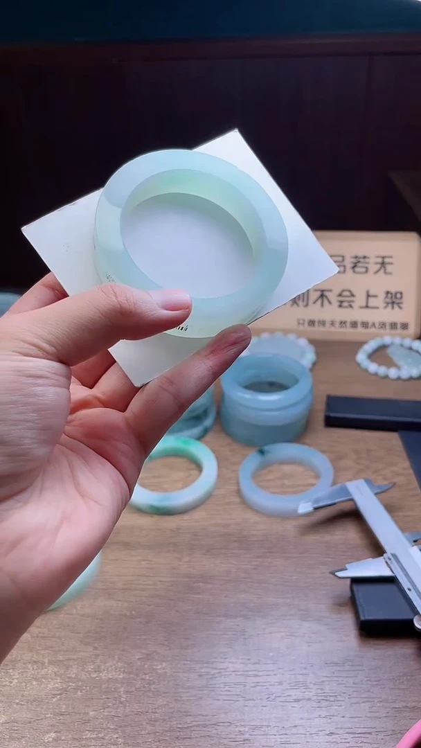 定制翡翠手镯未镶嵌裕*定制
