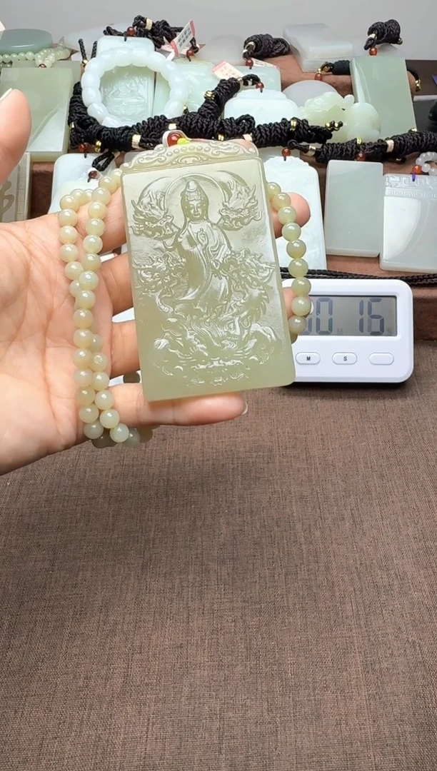 颈饰未镶嵌和田玉1