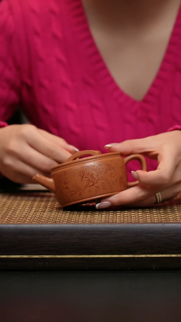 茶壶紫砂蟹黄段 汉瓦