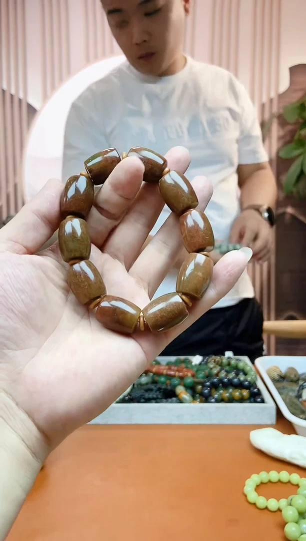 透闪石质玉未镶嵌挂件多样性随机发一