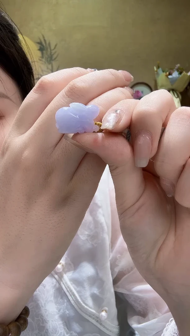 颈饰未镶嵌翡翠吊坠