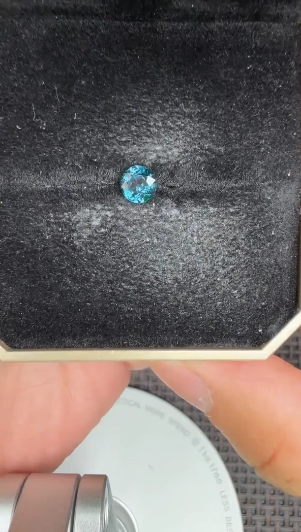 裸石未镶嵌尖晶石0.89ct-A0237钴圆