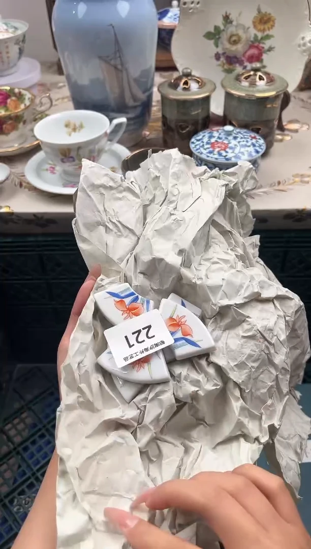 瓷片小*朵R         221
