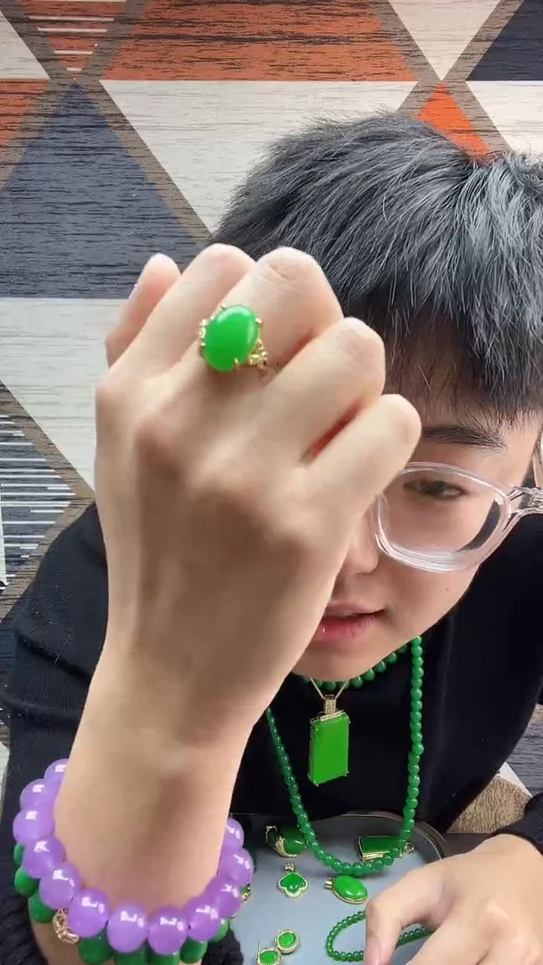 【闪购商品】翡翠戒指14K金镶嵌04翡翠鸽子蛋戒指