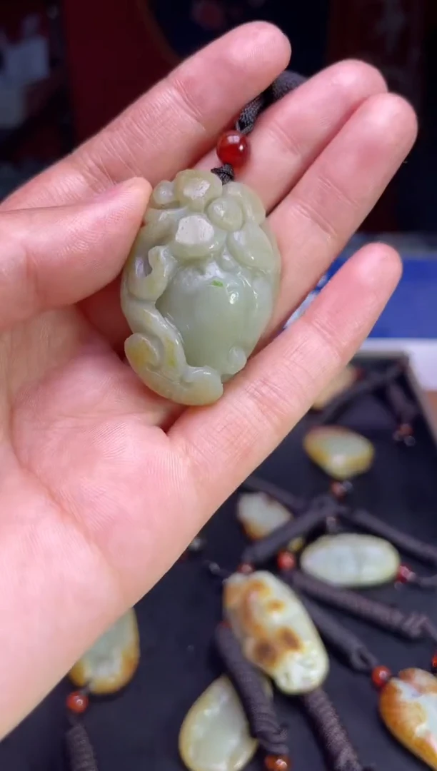 颈饰未镶嵌和田玉123