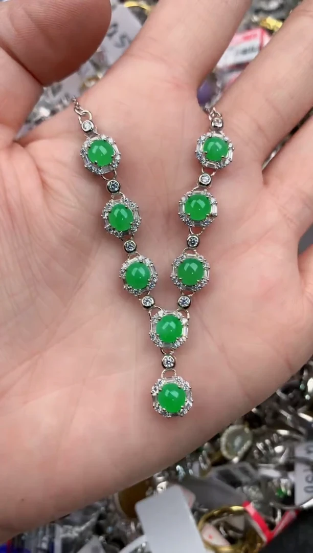 银S925镶嵌戒指翡翠珍**?12           6