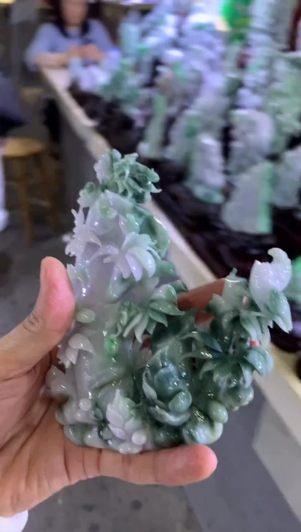 【闪购商品】翡翠摆件未镶嵌翡翠摆件