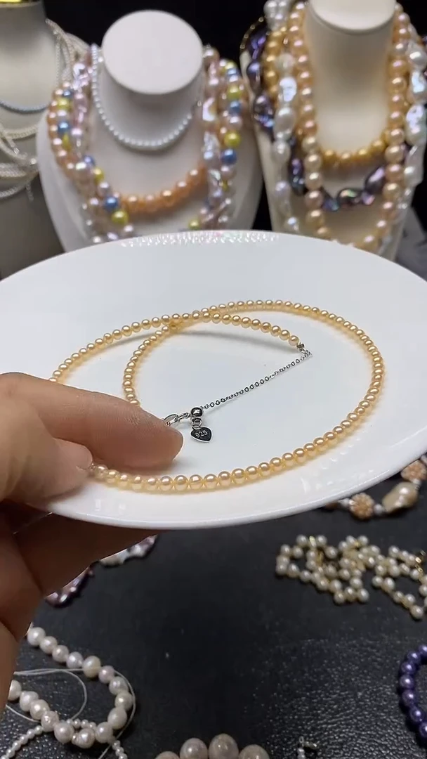 颈饰未镶嵌淡水珍珠多人