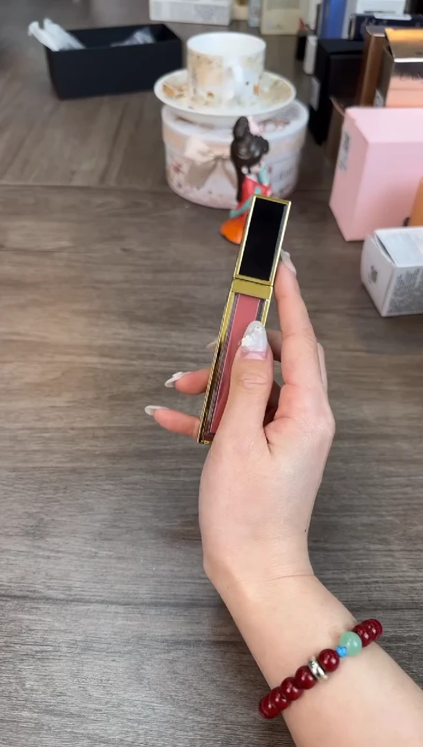 瓷片新号开播漏不停@@CQ974