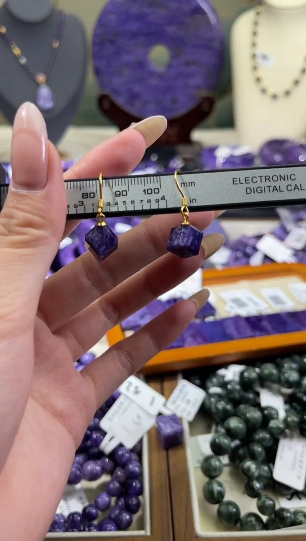 银S925镶嵌查罗石（紫龙晶）耳钩方糖