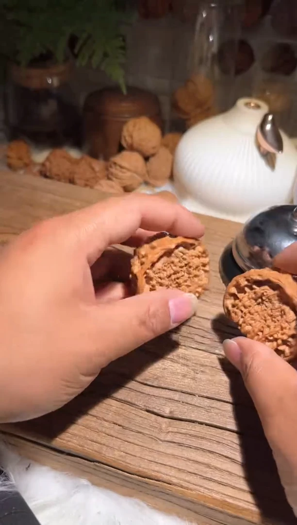 【闪购商品】文玩核桃吊坠锦逸蛇头266