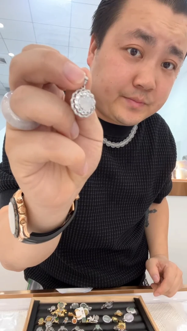 翡翠未镶嵌吊坠(不含链)吊坠