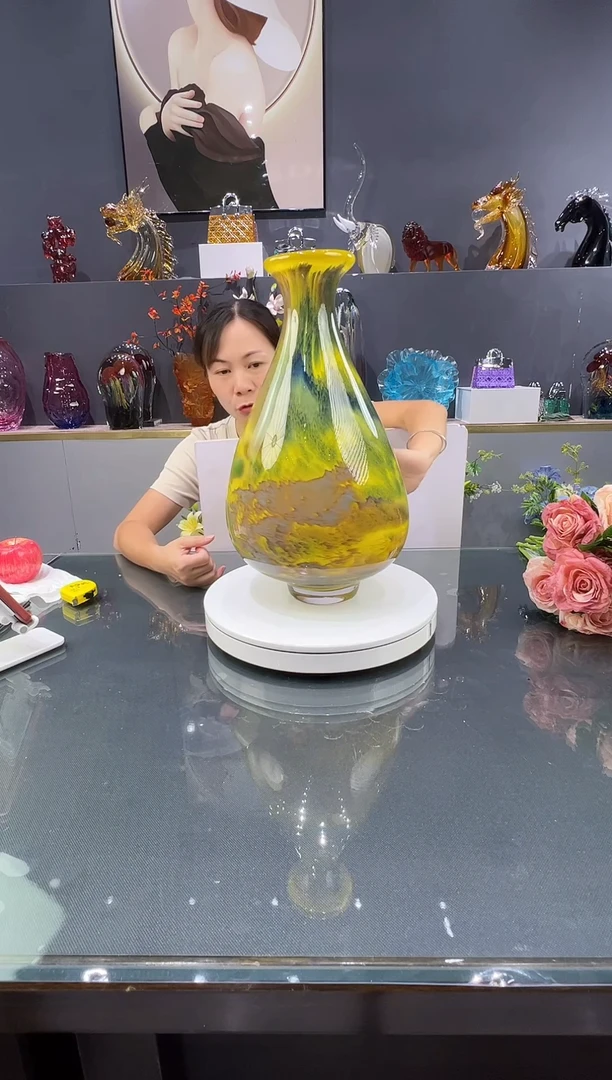 琉璃手工艺品水晶琉璃花瓶1个