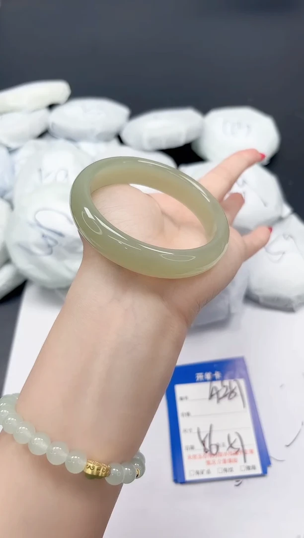 未镶嵌手镯石英质玉A257/5657