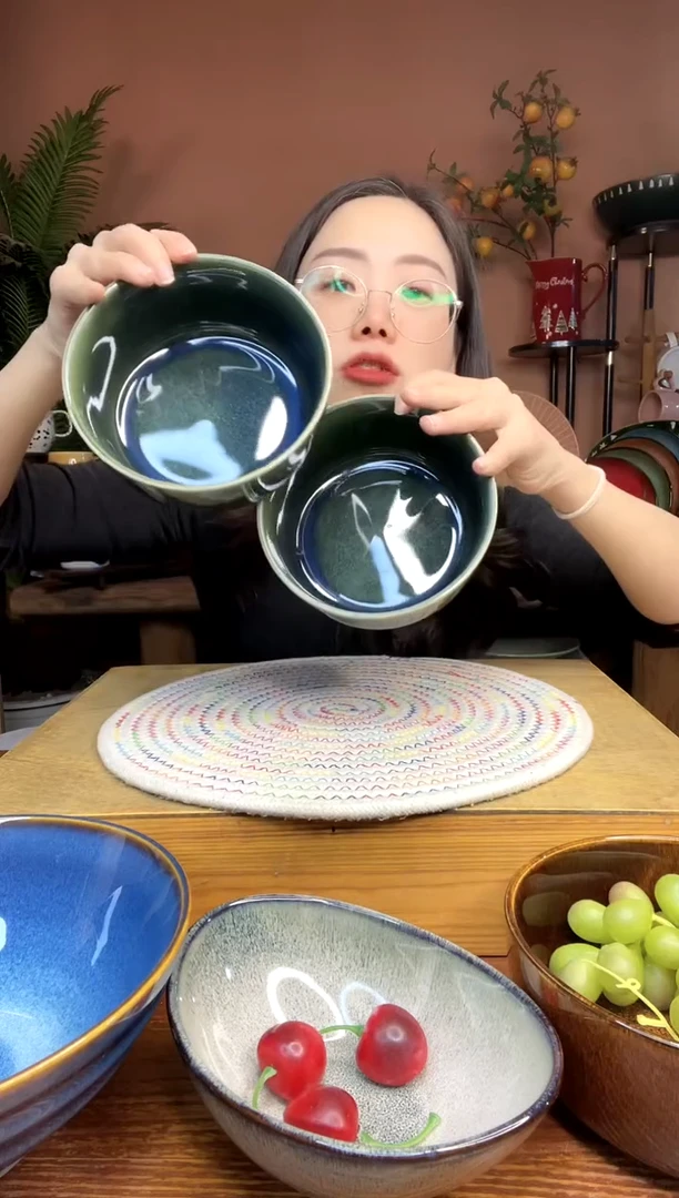 陶瓷5.7英寸绿色碗 2件 微瑕疵