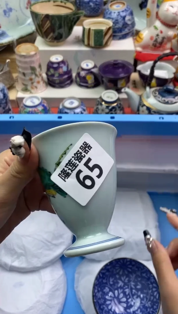 【闪购商品】瓷片隆莲瓷器欢迎大家