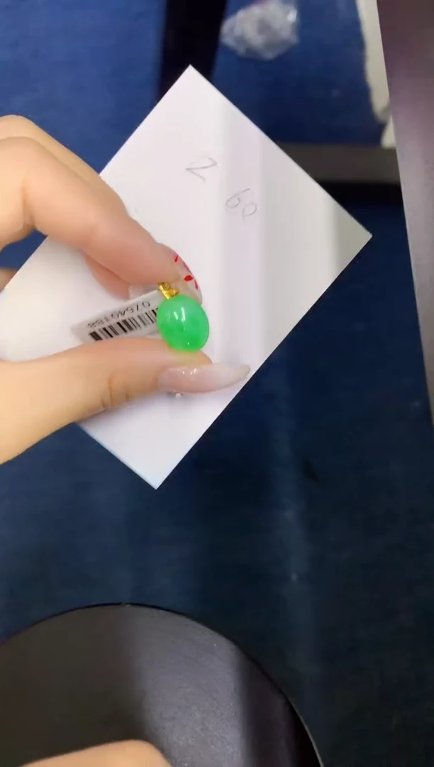 【闪购商品】翡翠颈饰18K金镶嵌0000000000