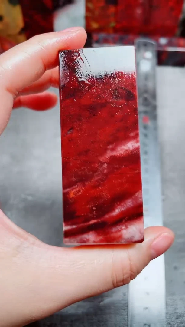 桂林鸡血玉素章3.0左右红11