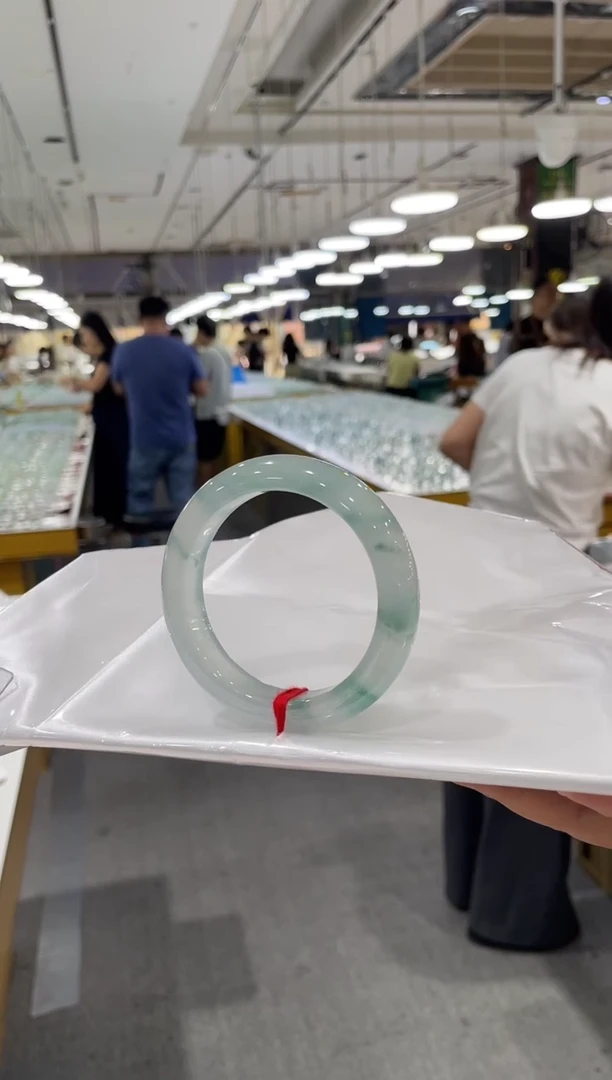 未镶嵌手镯定制翡翠意向金/翡翠源头市场代购定金