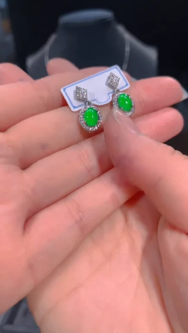 【闪购商品】定制翡翠未镶嵌127定制翡翠，多样性发货（发其一）