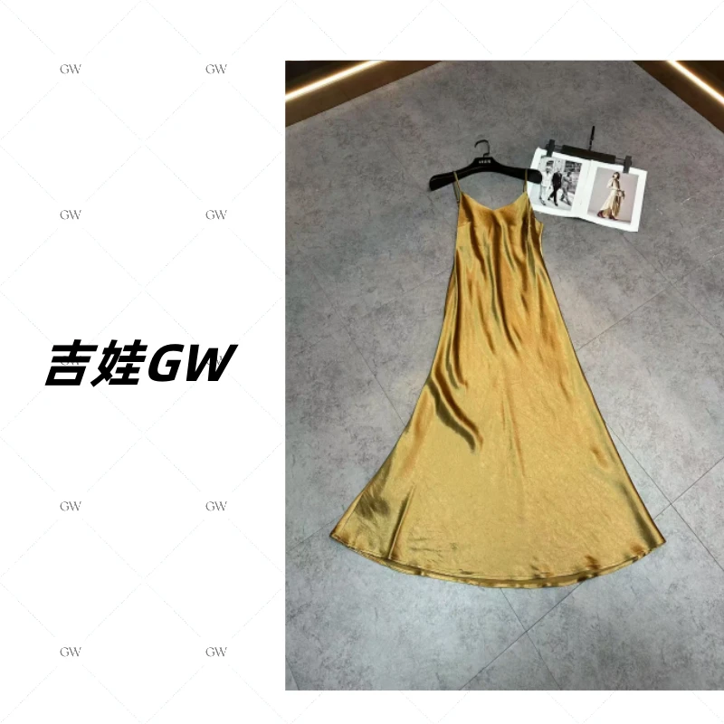 GW重磅三醋酸缎面【琥珀华裳】·禁机洗时尚百搭简约v领吊带连衣裙