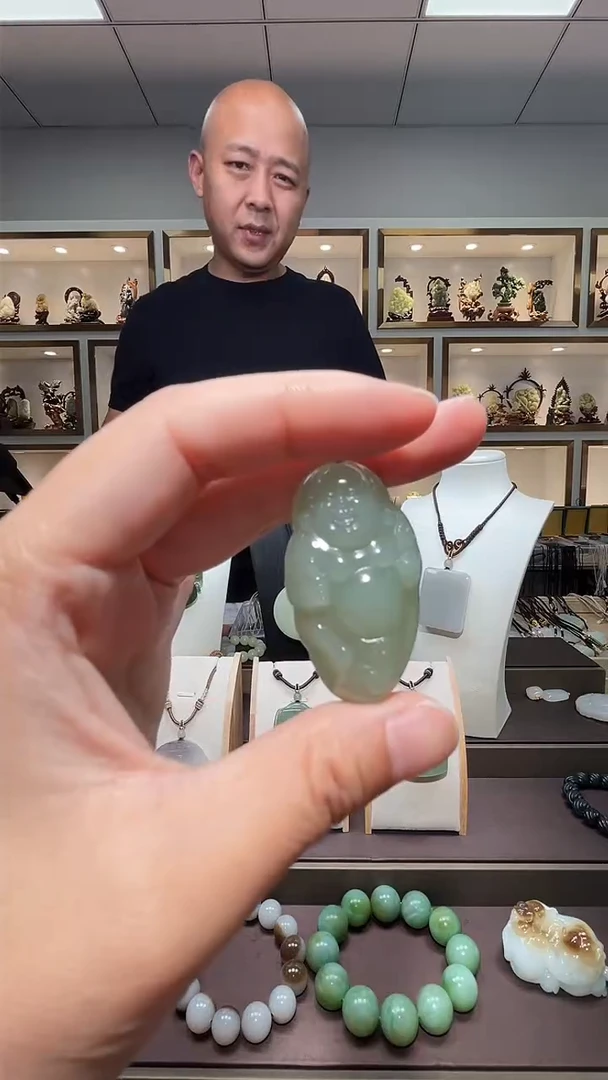 和田玉未镶嵌颈饰苏