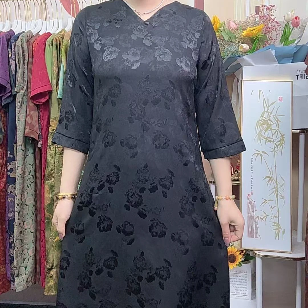 【黑色牡丹花】2025新款妈妈装时尚减龄中长款显瘦遮肚连衣裙