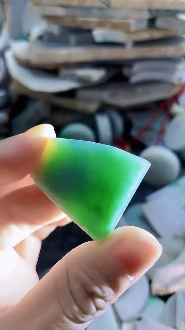 裸石翡翠天然A货翡翠板料