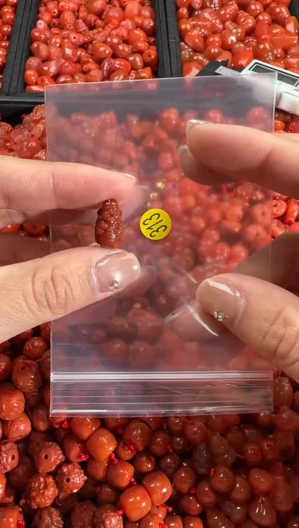 【闪购商品】南红玛瑙颈饰未镶嵌11