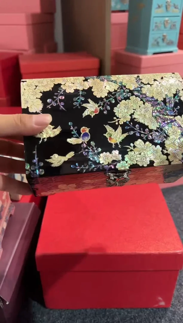 微瑕老款按扣绒布底弘贝雅螺钿漆器文化馆