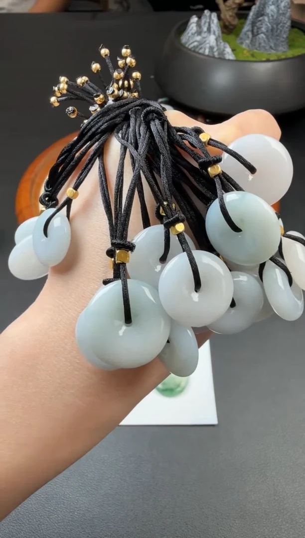 吊坠(不含链)未镶嵌翡翠翡翠饰品（多样性发货一件）-1