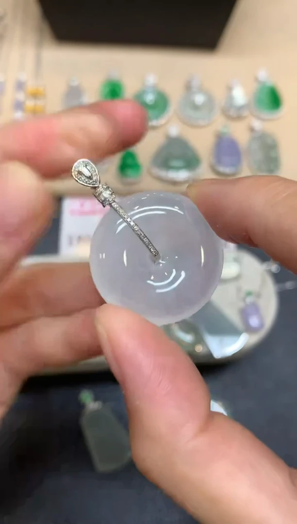 颈饰18K金镶嵌翡翠平安扣【无服务费【48小时鉴赏期】