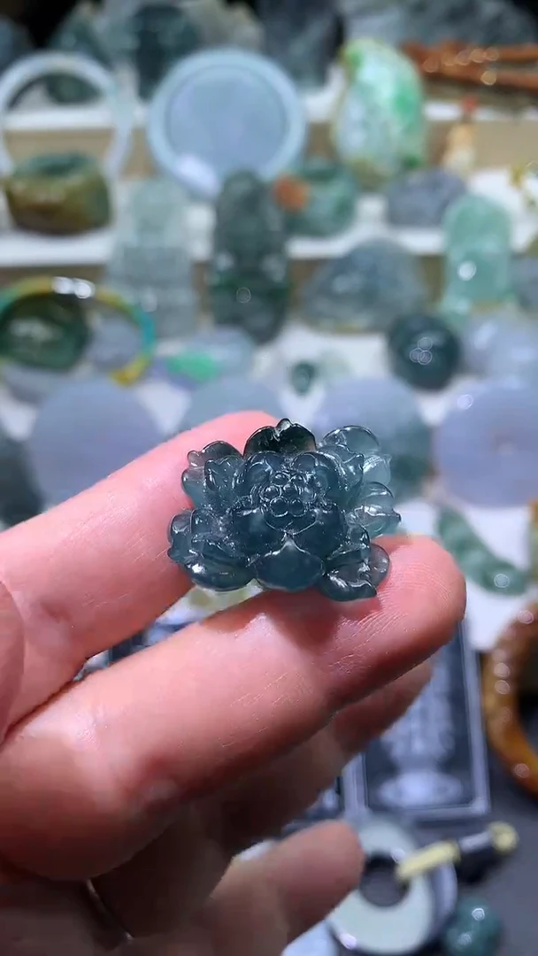 颈饰未镶嵌翡翠花开富贵