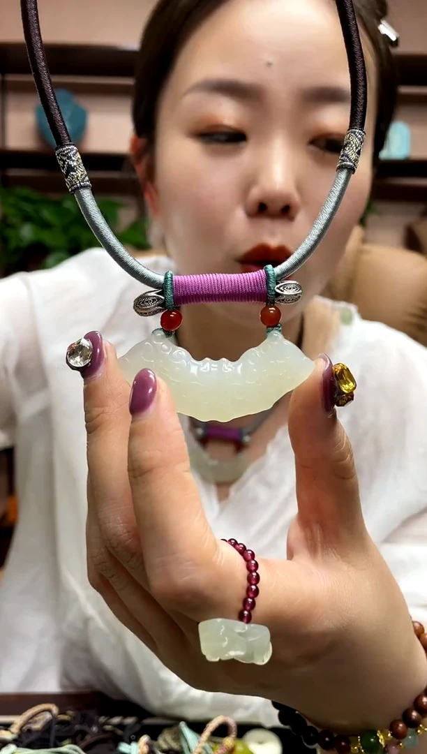 岫玉未镶嵌吊坠多样性发货其中发一