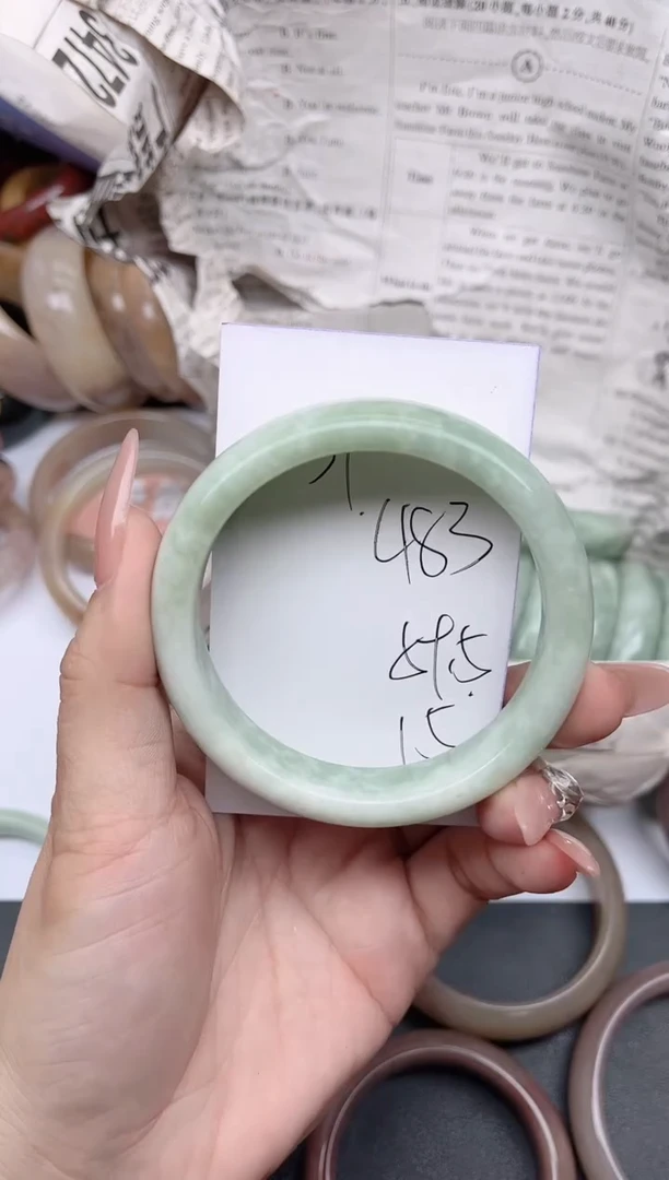 未镶嵌手镯石英质玉483