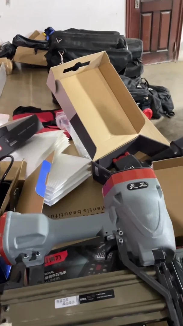 天工ST64L水泥钢钉枪（升级加长枪嘴）彩盒（1：4）