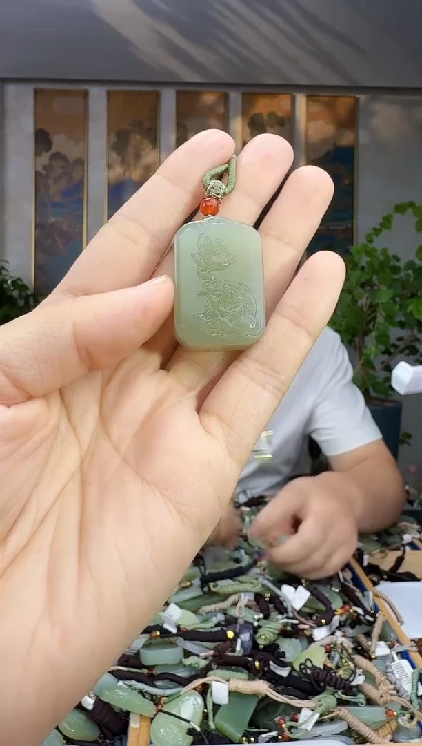 未镶嵌和田玉挂件拍一发一