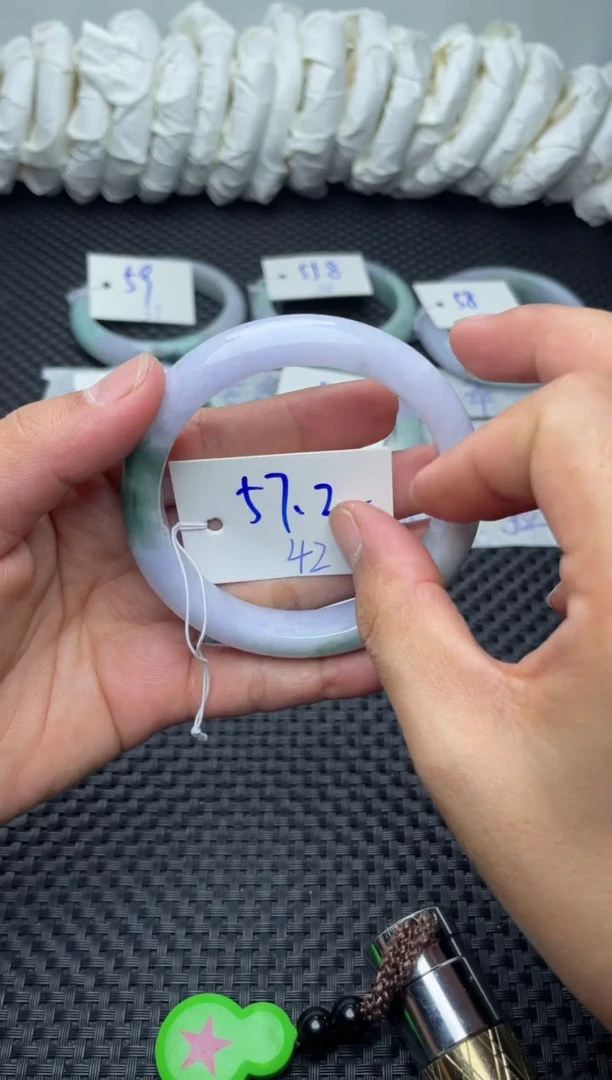 未镶嵌手镯翡翠42